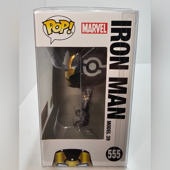 Funko Pop Marvel AAA Anime Exclusive 555 GITD Iron Man - Picture 5 of 6
